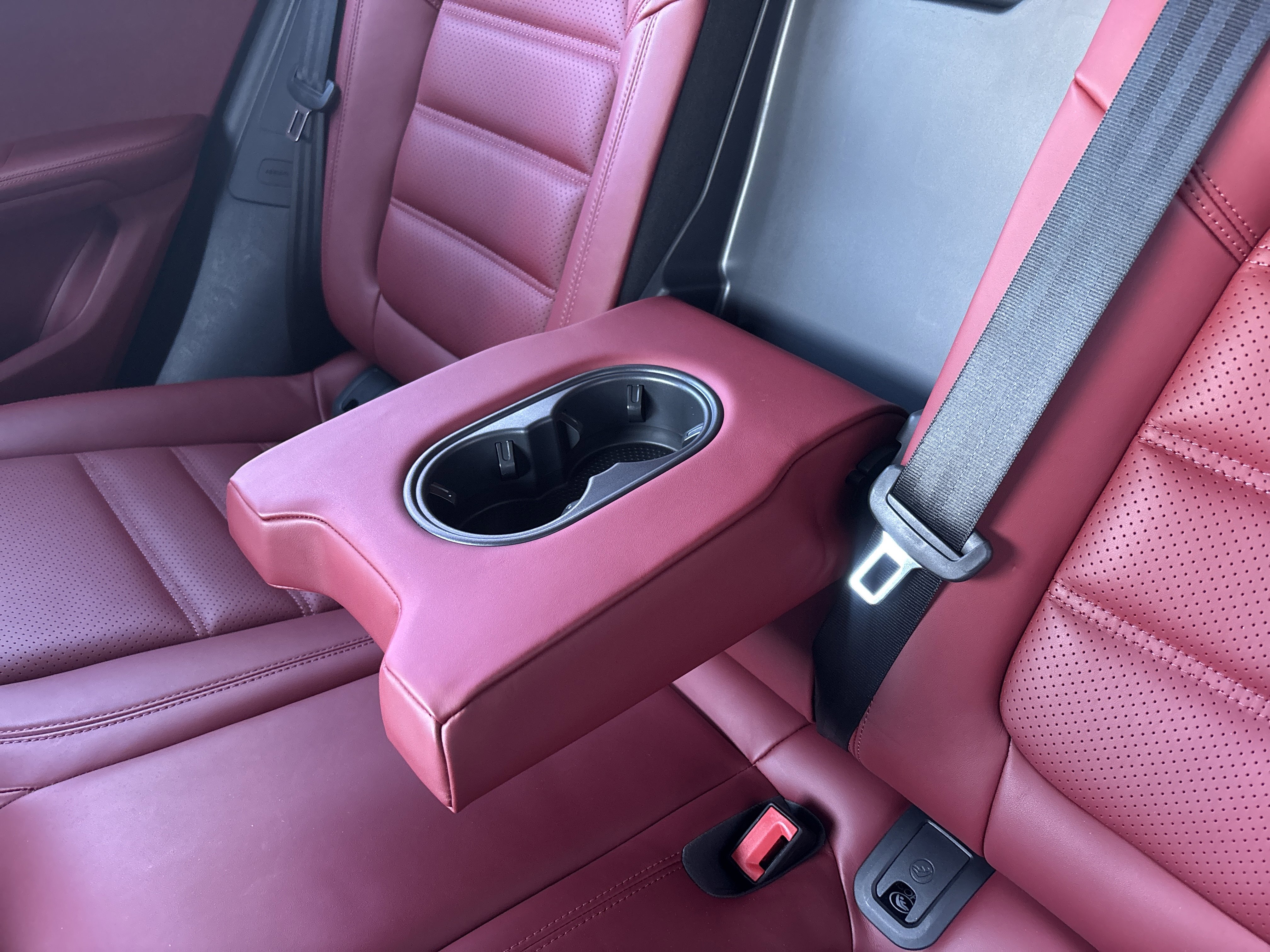 Used 2025 Porsche Macan GTS image 29