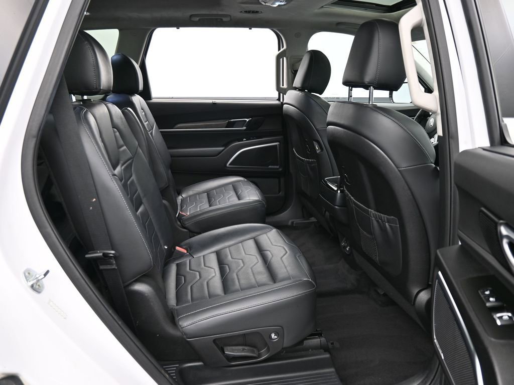 Used 2021 Kia Telluride SX w/ SX Prestige Package image 41