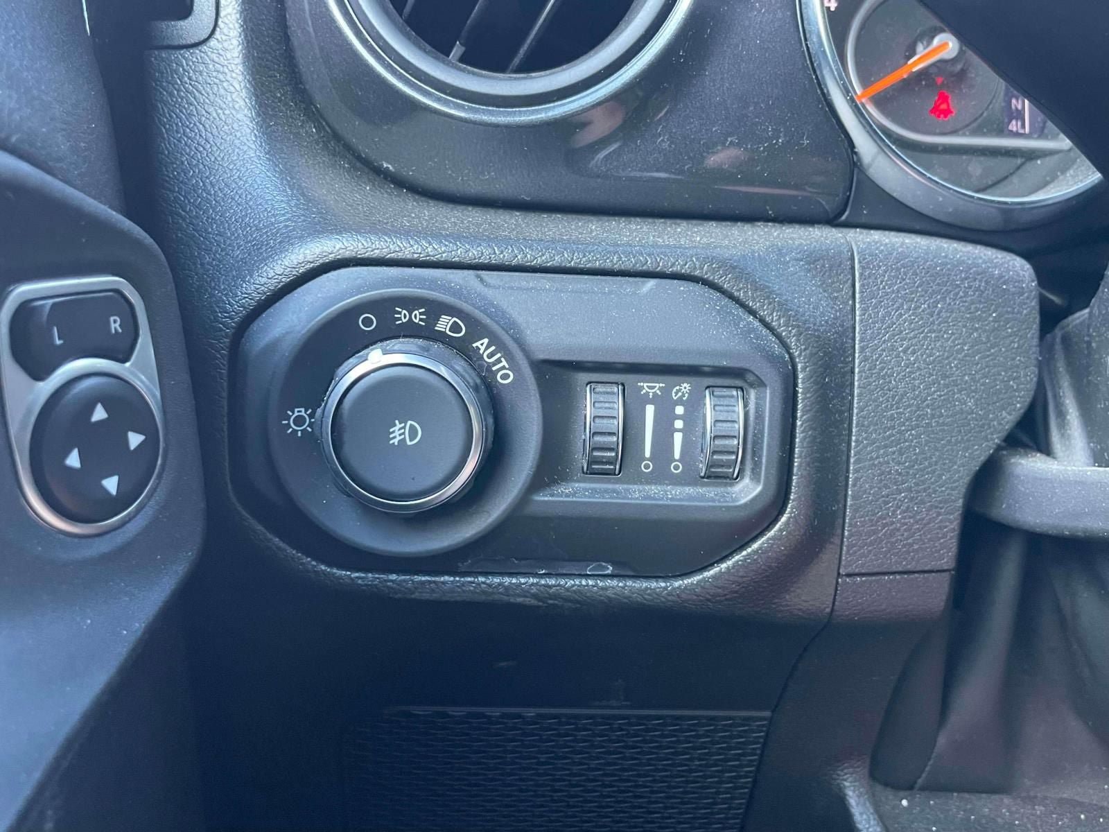 Used 2022 Jeep Wrangler Unlimited Sport AWD/4WD image 17