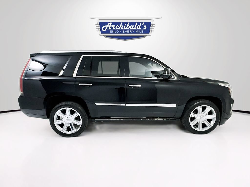 Used 2016 Cadillac Escalade Premium AWD/4WD image 9
