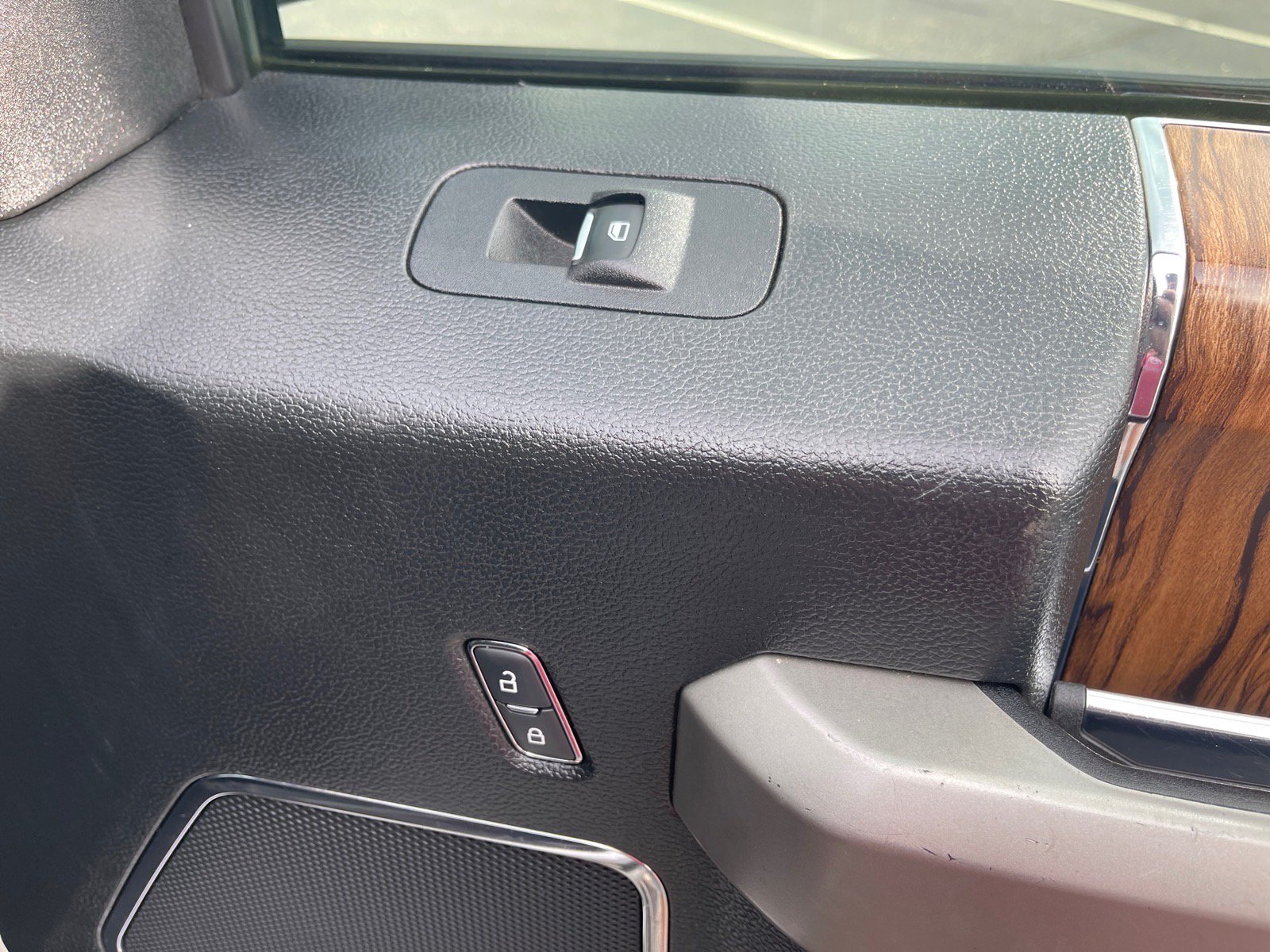 Used 2018 Ford F150 Lariat w/ Trailer Tow Package AWD/4WD image 20