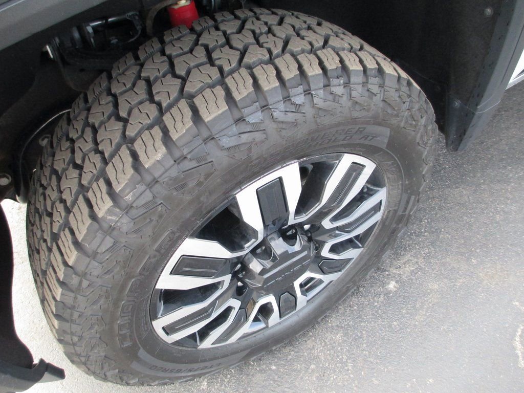 Used 2024 GMC Sierra 2500 Denali Ultimate w/ Max Trailering Package image 15