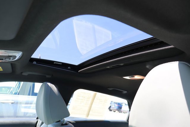 Used 2025 Hyundai Elantra Limited image 27