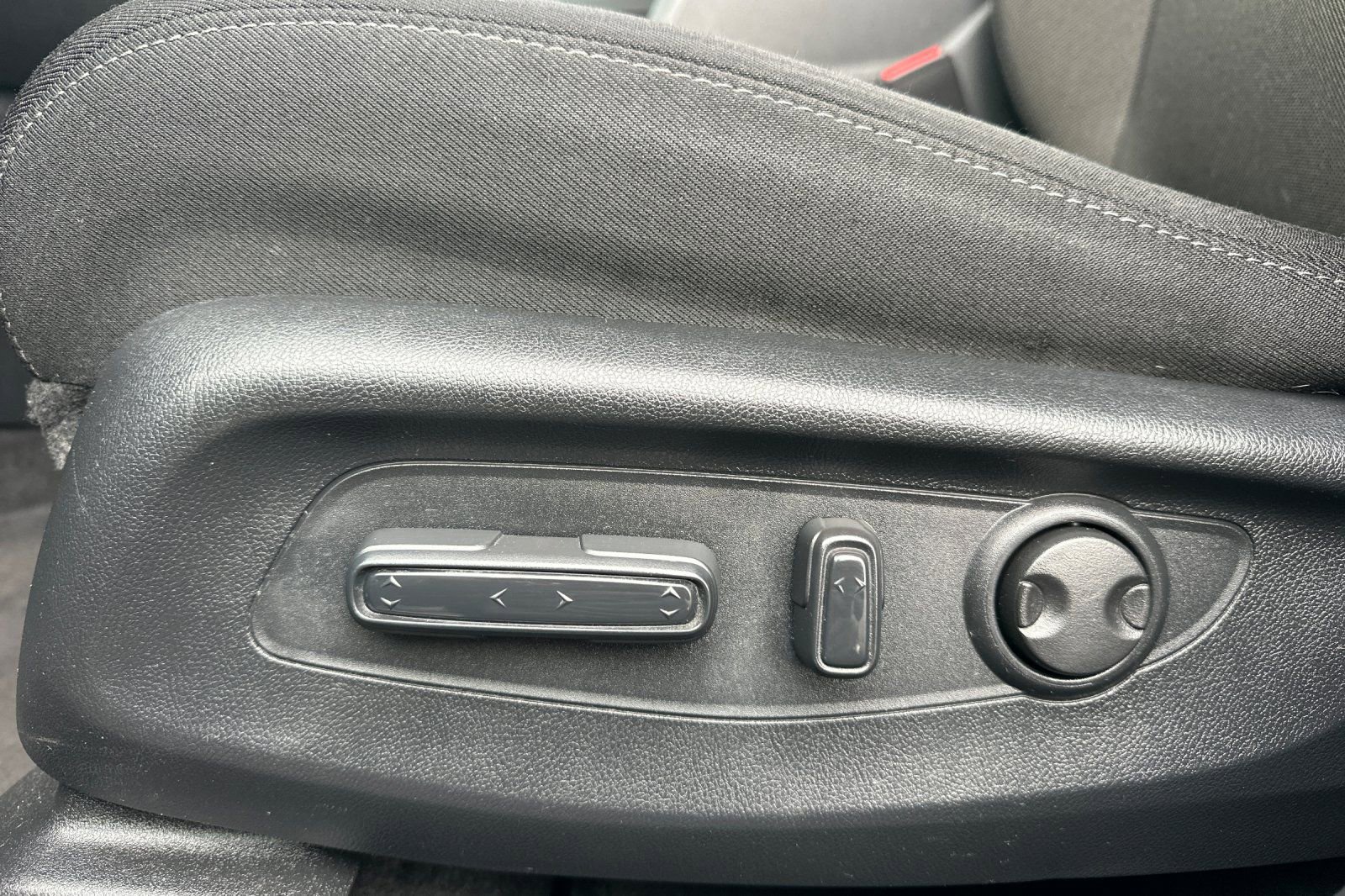 Used 2024 Honda CR-V EX image 15