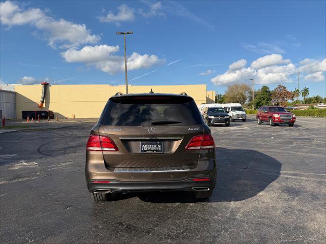 Used 2016 Mercedes-Benz GLE 400 4MATIC image 4