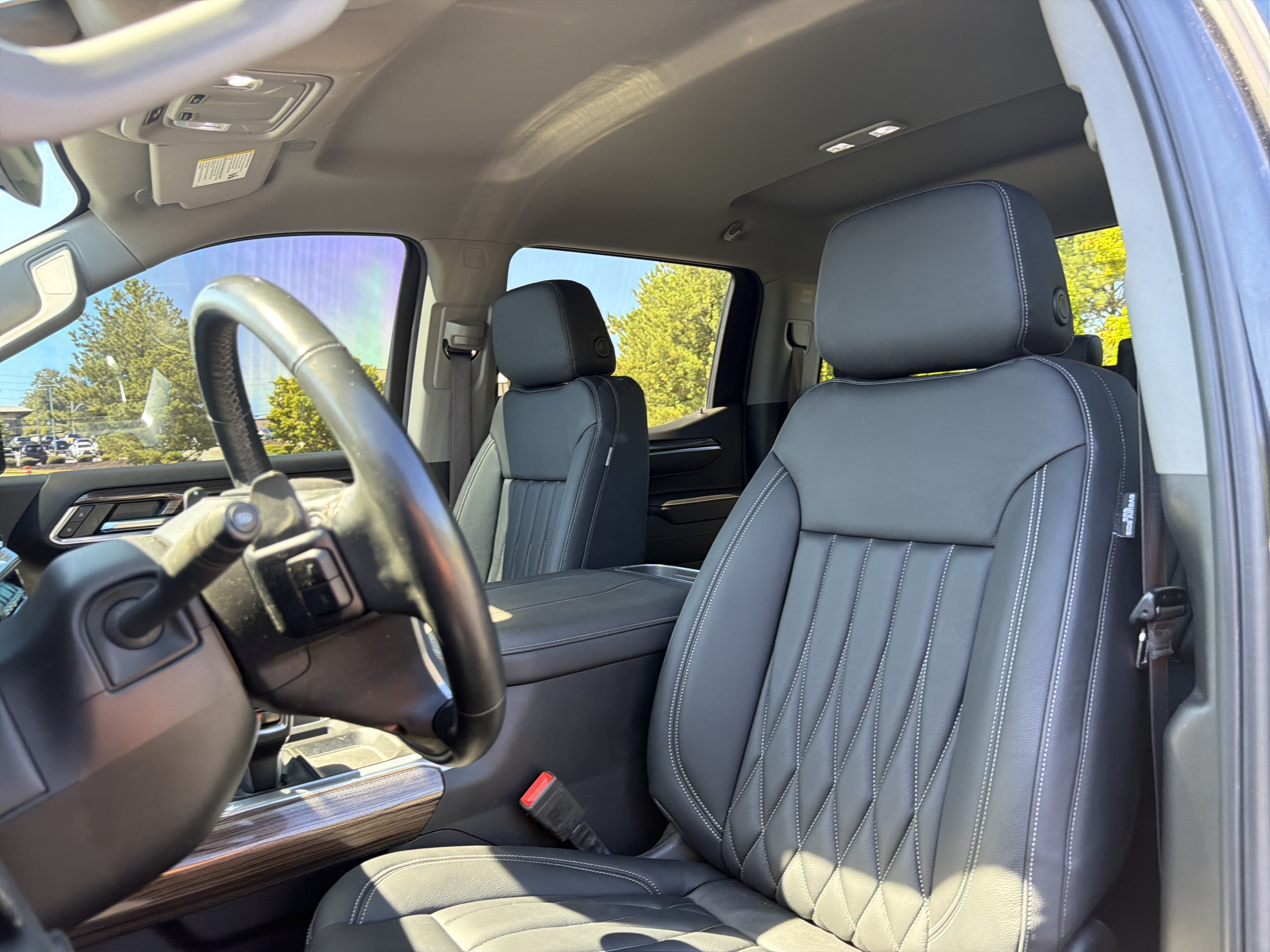 Used 2024 Chevrolet Silverado 1500 RST w/ Z71 Off-Road Package AWD/4WD image 8