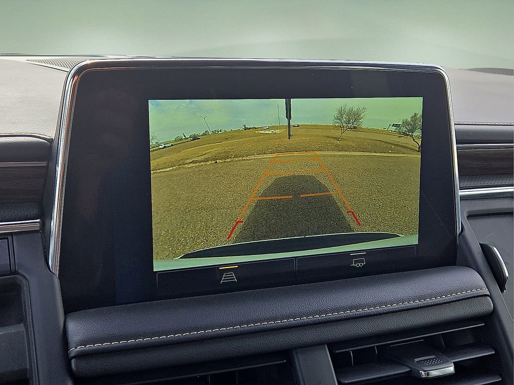 Used 2023 Chevrolet Suburban Premier image 30