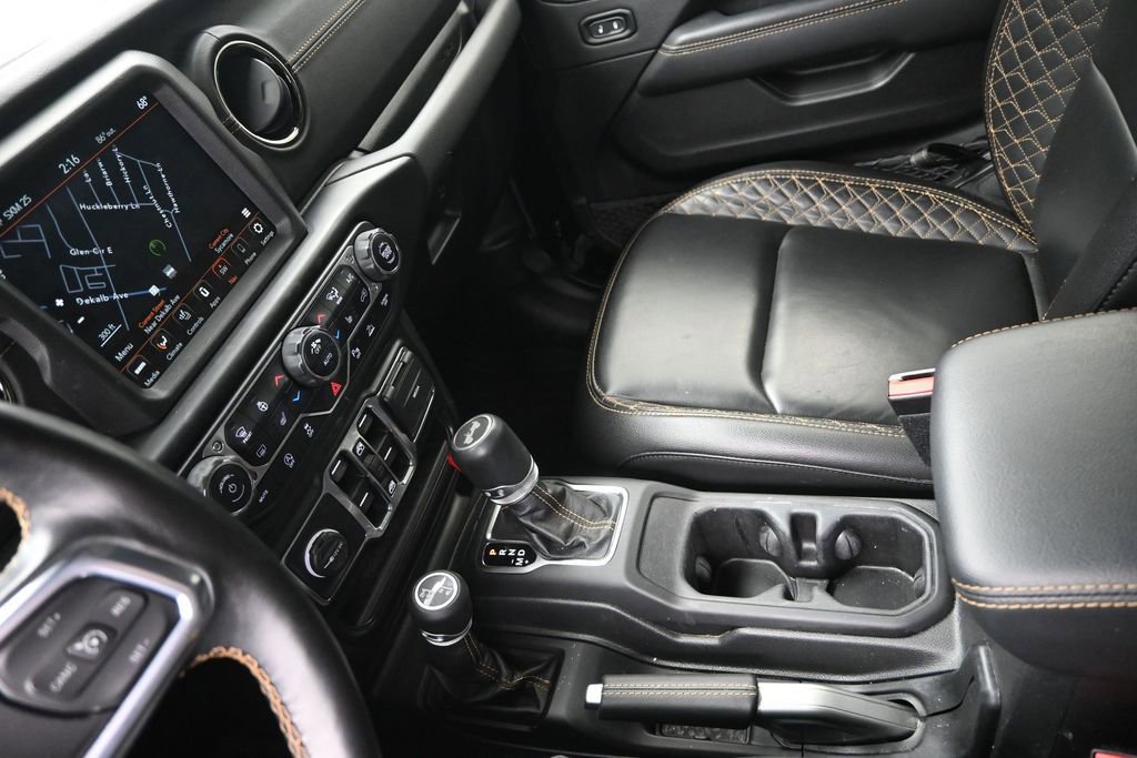 Used 2021 Jeep Wrangler Unlimited Sahara AWD/4WD image 19