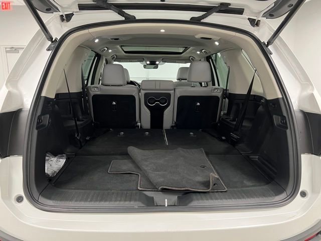 Used 2025 Honda Pilot Touring image 45