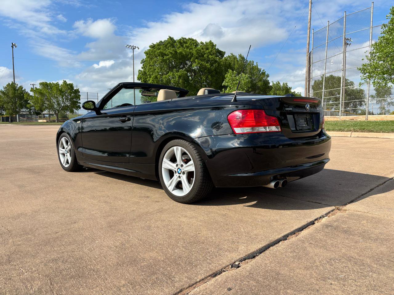 Used 2009 BMW 128i Convertible RWD image 6