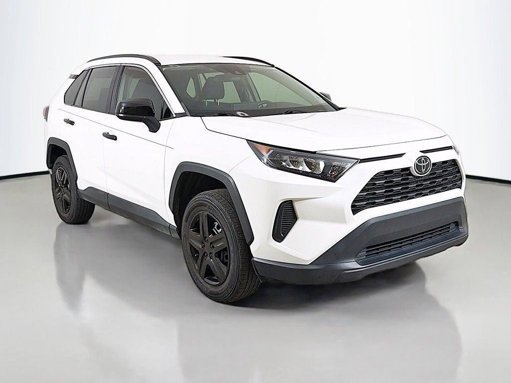 Used 2020 Toyota RAV4 LE image 34