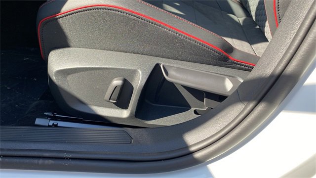 New 2025 Volkswagen GTI SE image 18