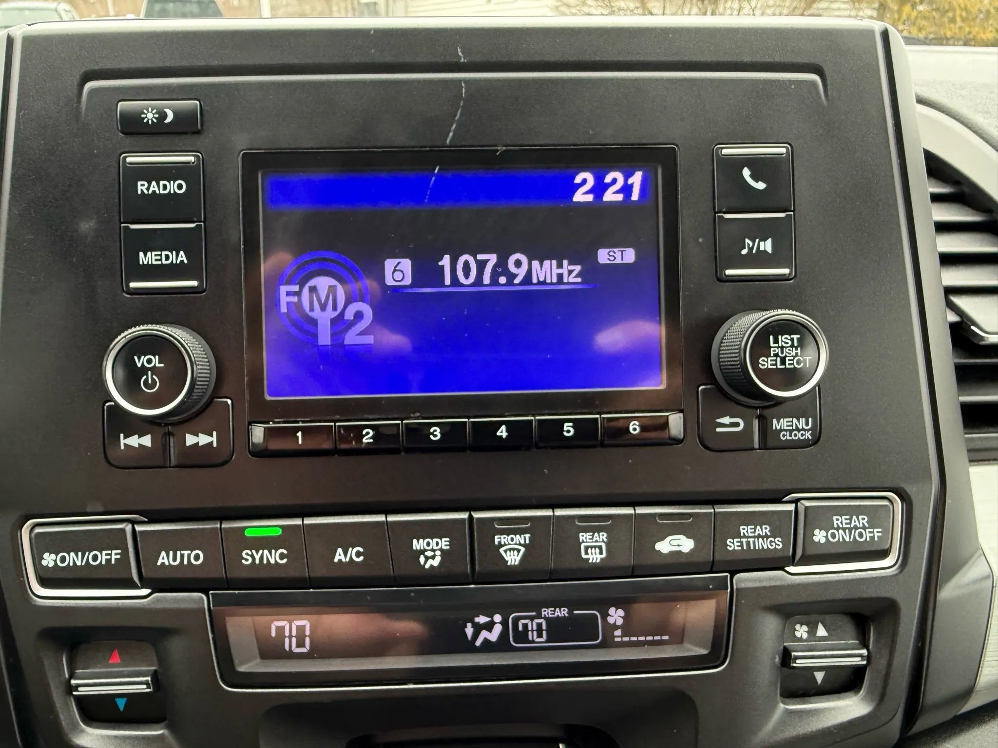 Used 2018 Honda Odyssey LX image 29