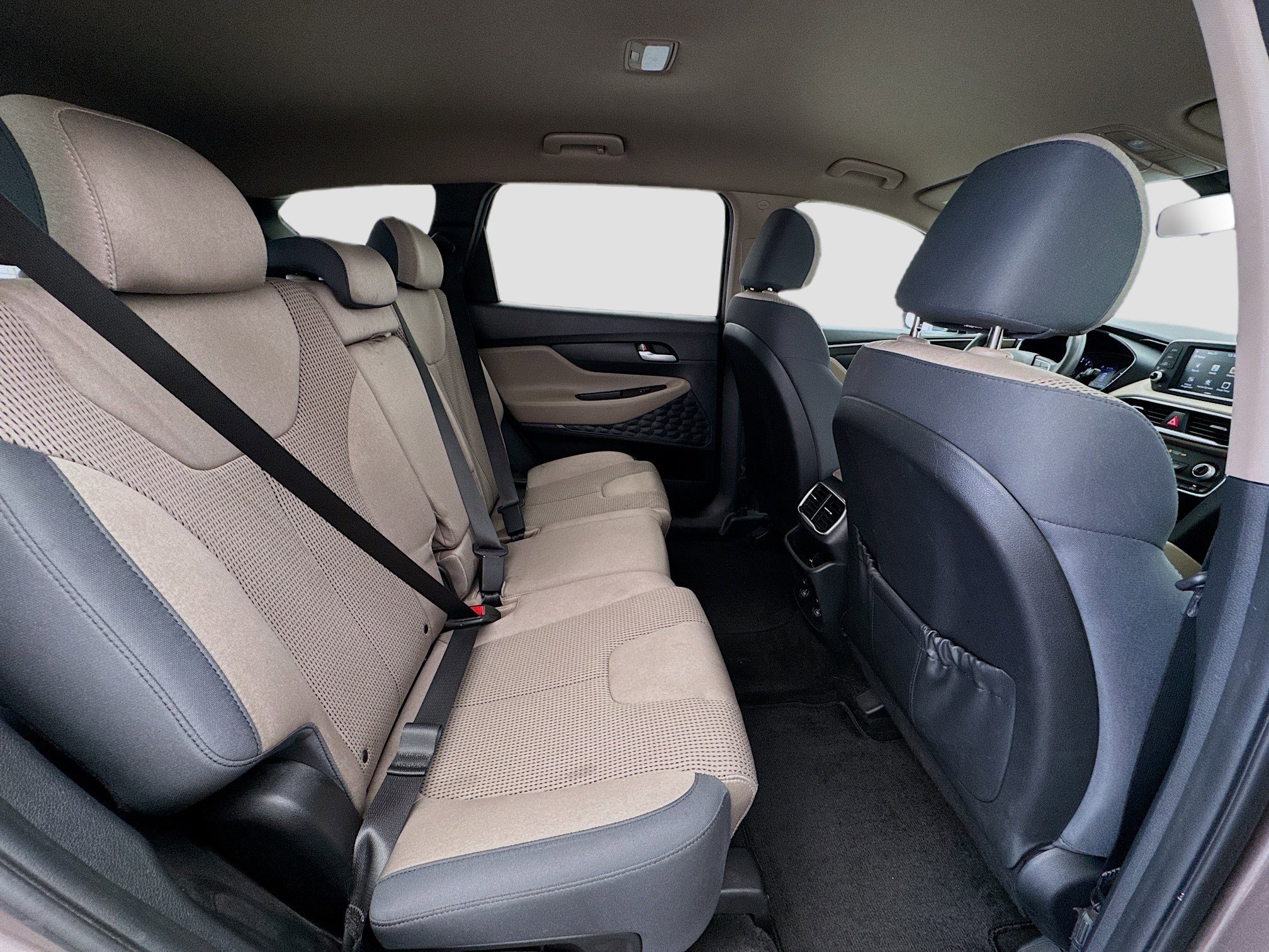 Used 2020 Hyundai Santa Fe SE FWD image 18