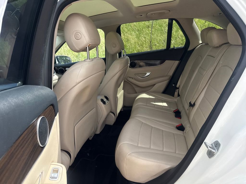 Used 2016 Mercedes-Benz GLC 300 4MATIC image 19