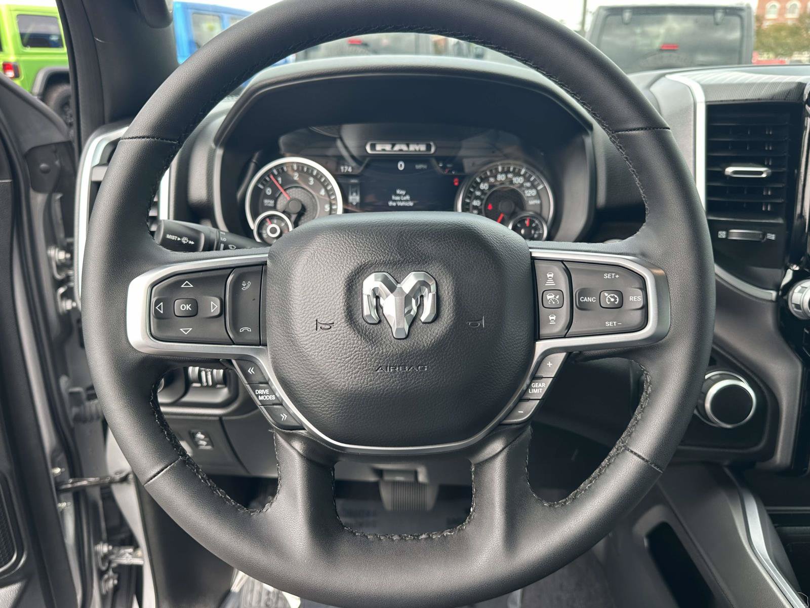 Used 2025 RAM 1500 Big Horn AWD/4WD image 17