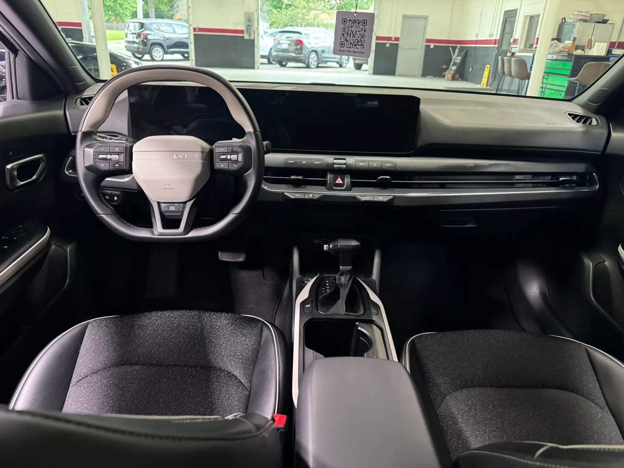 Used 2025 Kia K4 GT-Line FWD image 35