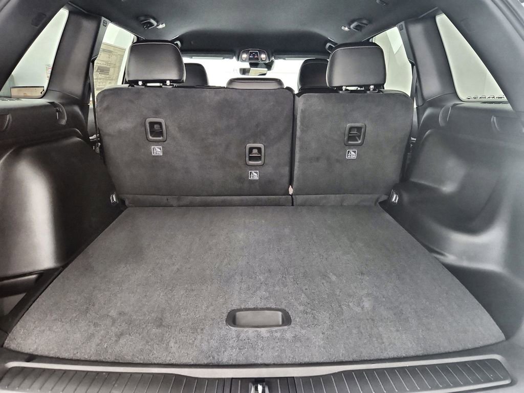 New 2026 Jeep Grand Cherokee Laredo image 32