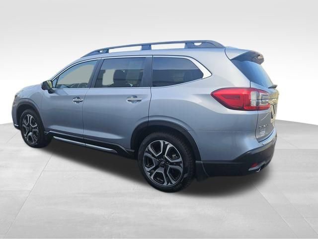 Used 2023 Subaru Ascent Touring image 4