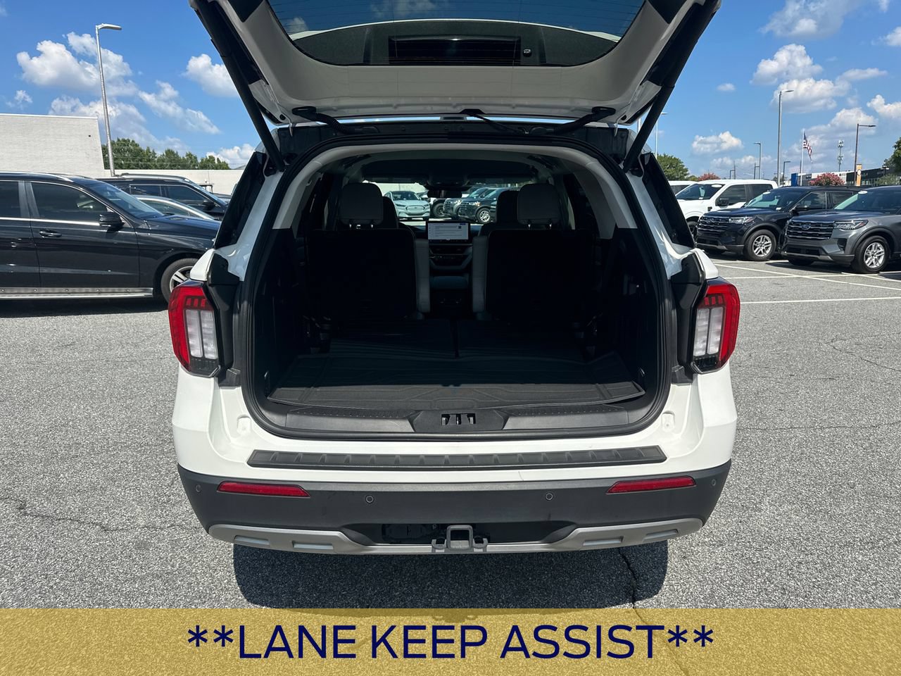 Used 2025 Ford Explorer Active w/ Active Comfort Package AWD/4WD image 20