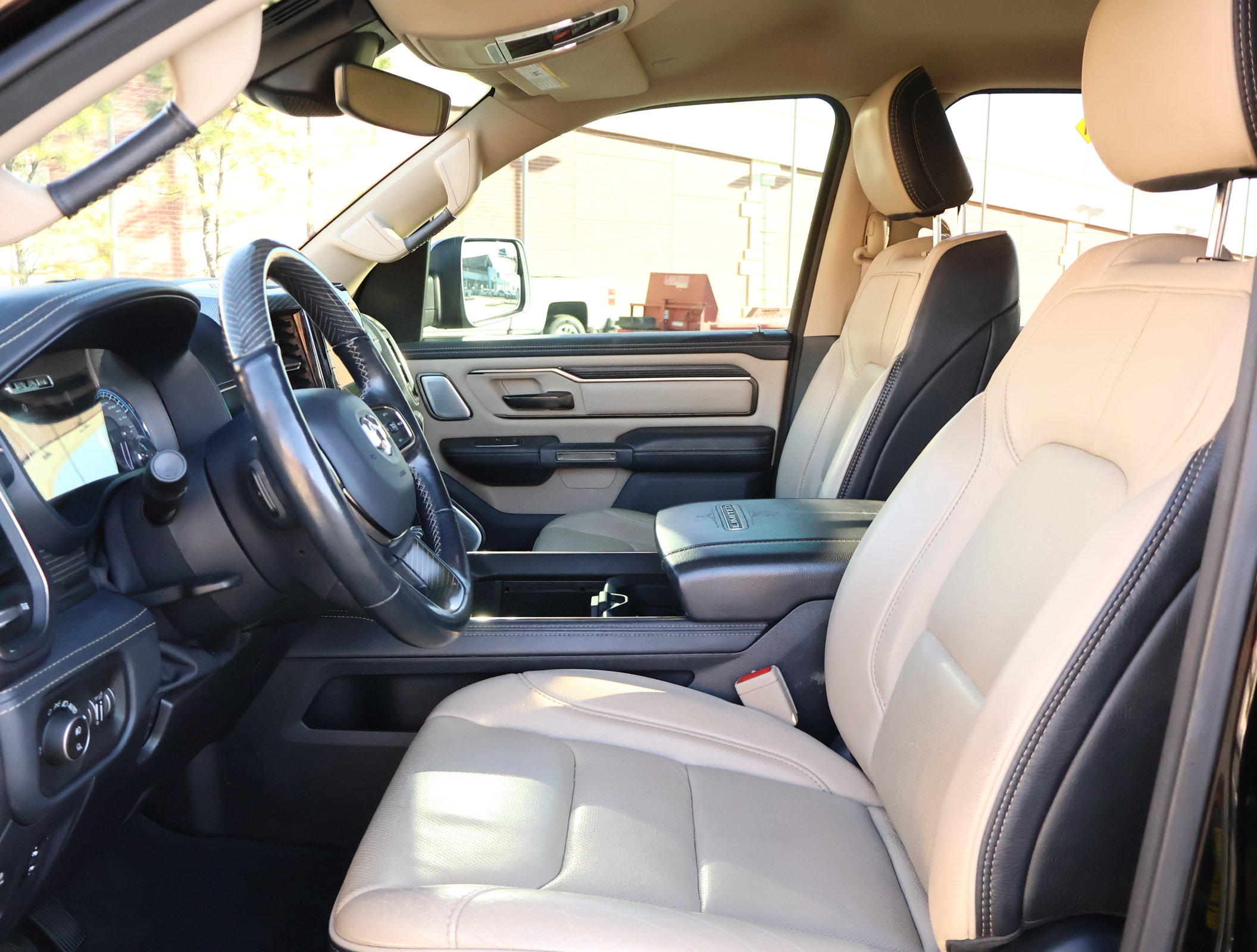 Used 2019 RAM 1500 Limited image 12