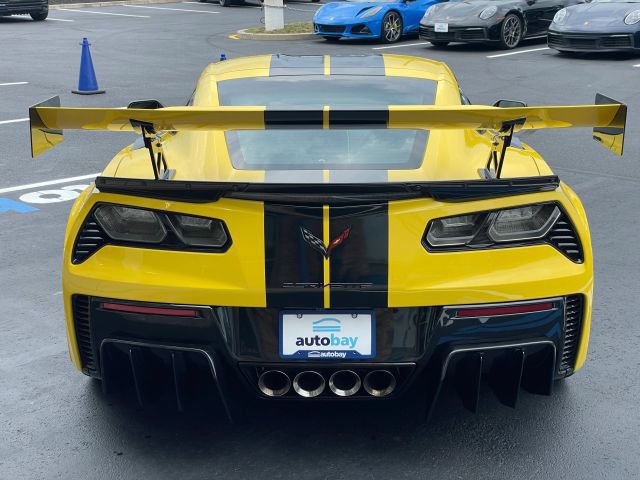 Used 2016 Chevrolet Corvette Z06 w/ Z07 Performance Package RWD image 13