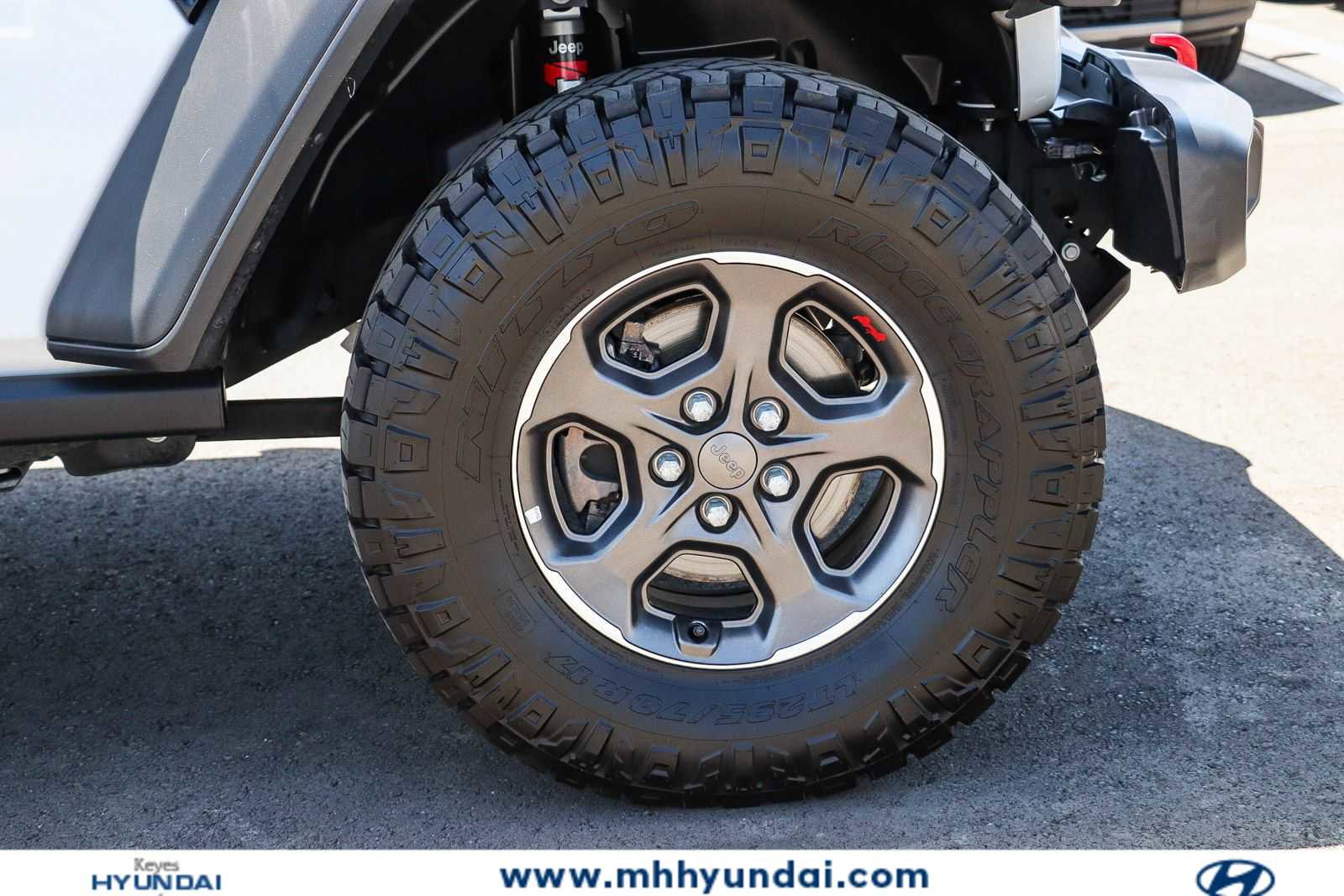 Used 2020 Jeep Gladiator Rubicon AWD/4WD image 9