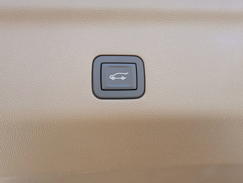 New 2026 GMC Yukon XL Denali AWD/4WD image 37