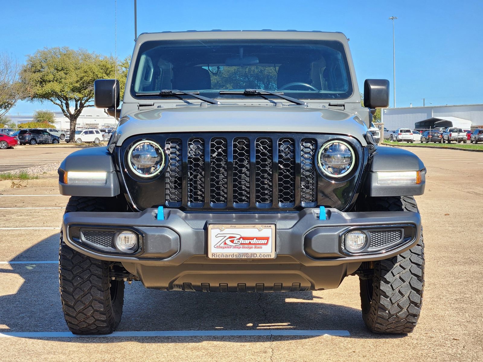 Used 2023 Jeep Wrangler Unlimited w/ Cold Weather Group image 7