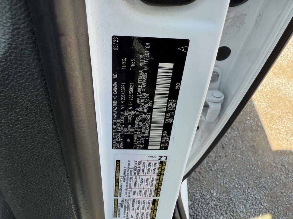 Used 2024 Lexus RX 350 F Sport w/ Convenience Package image 31