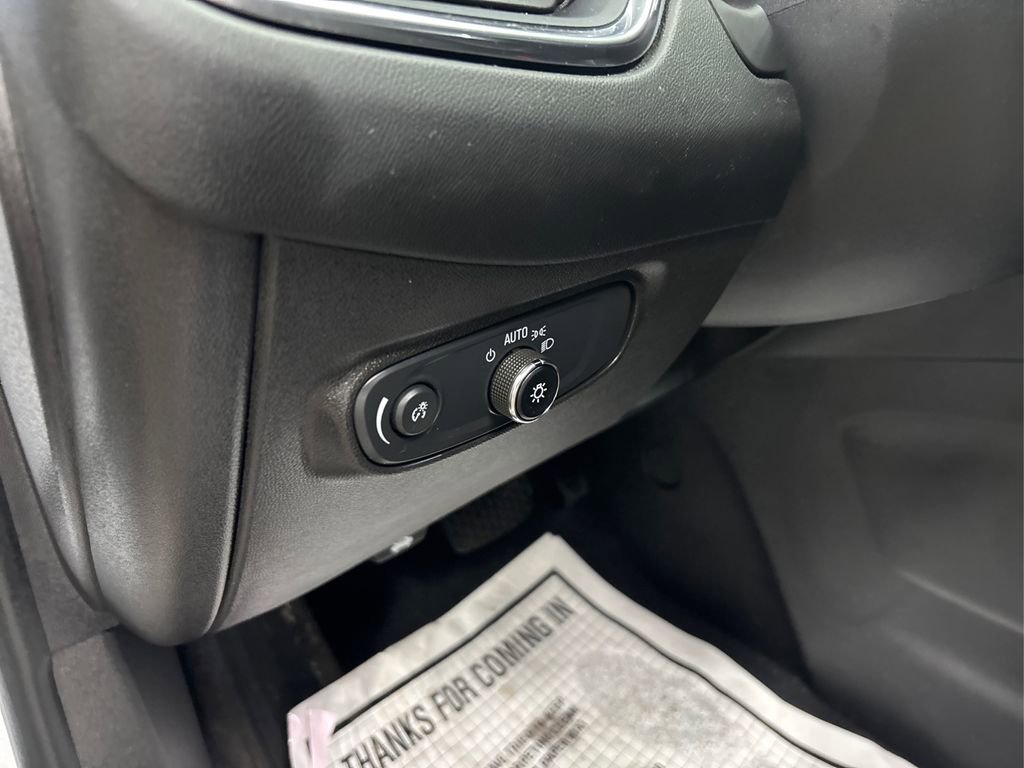 Used 2021 Chevrolet Equinox LT image 34