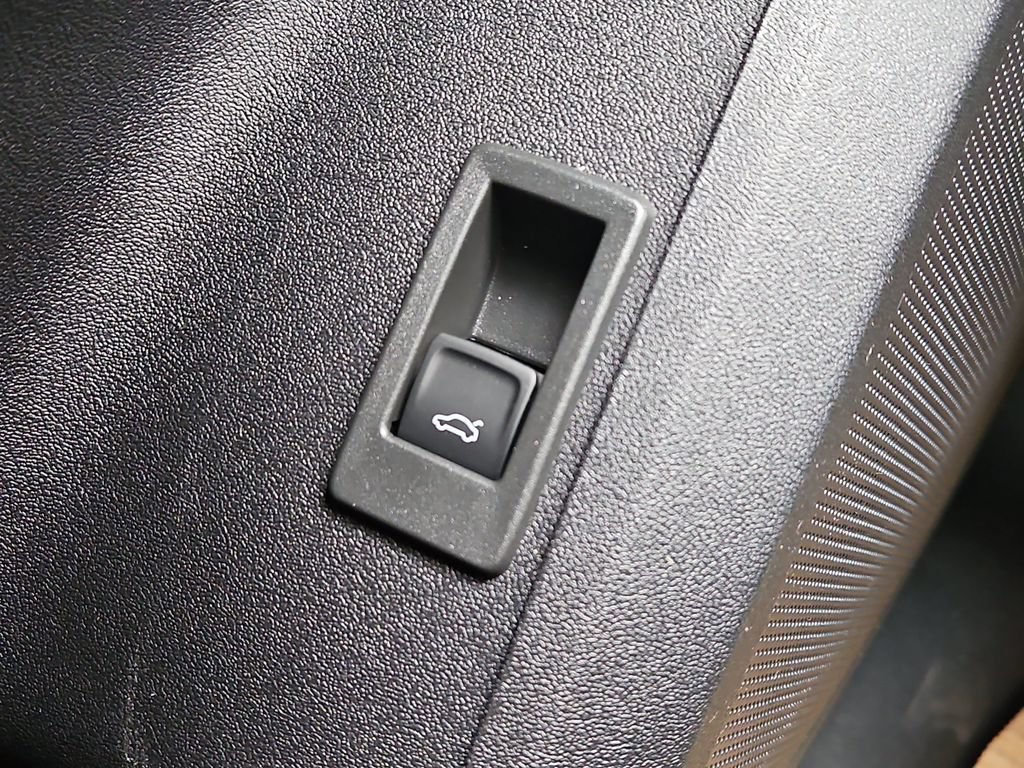 New 2026 Audi SQ5 Prestige AWD/4WD image 16
