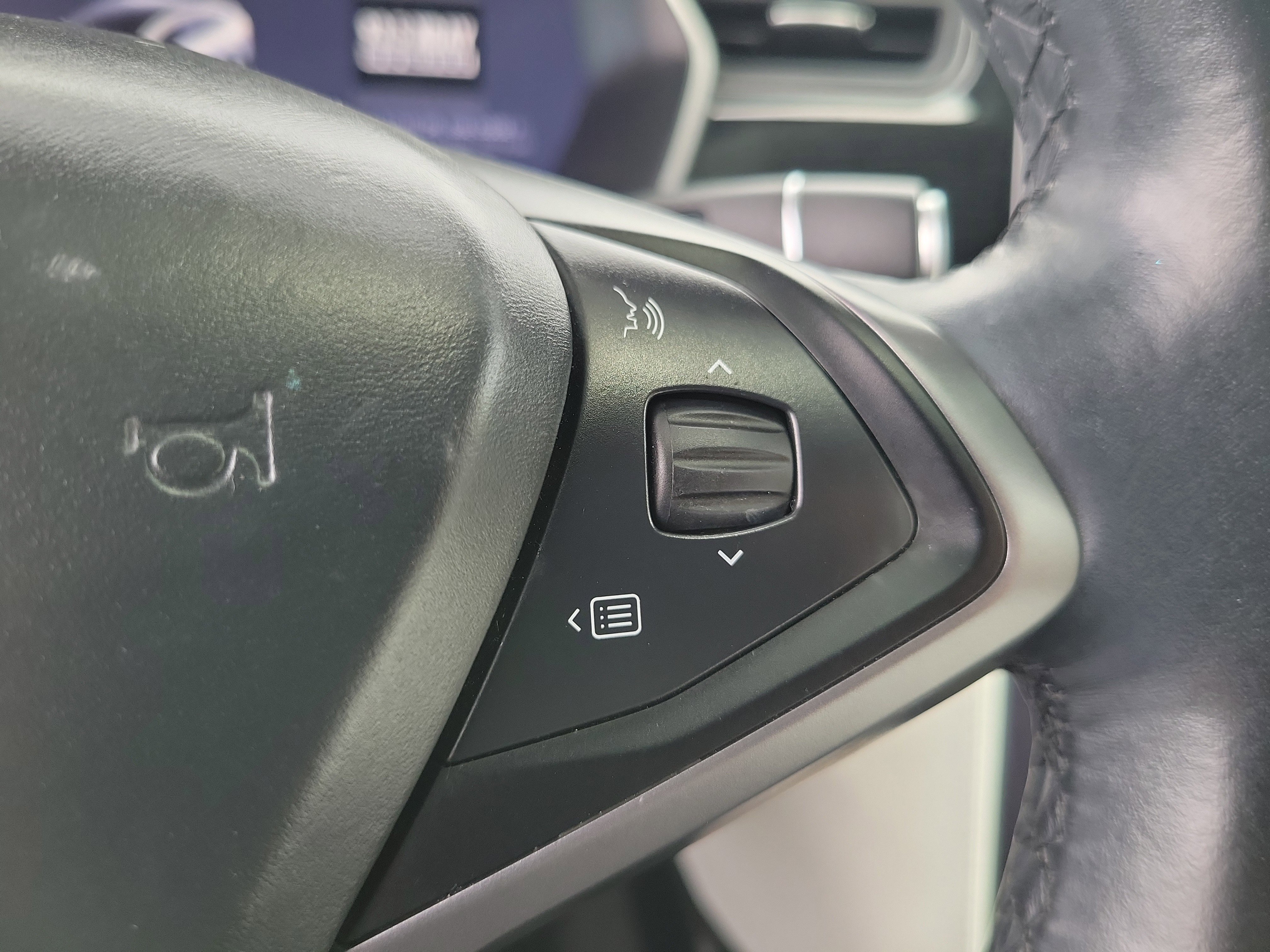 Used 2020 Tesla Model X image 11