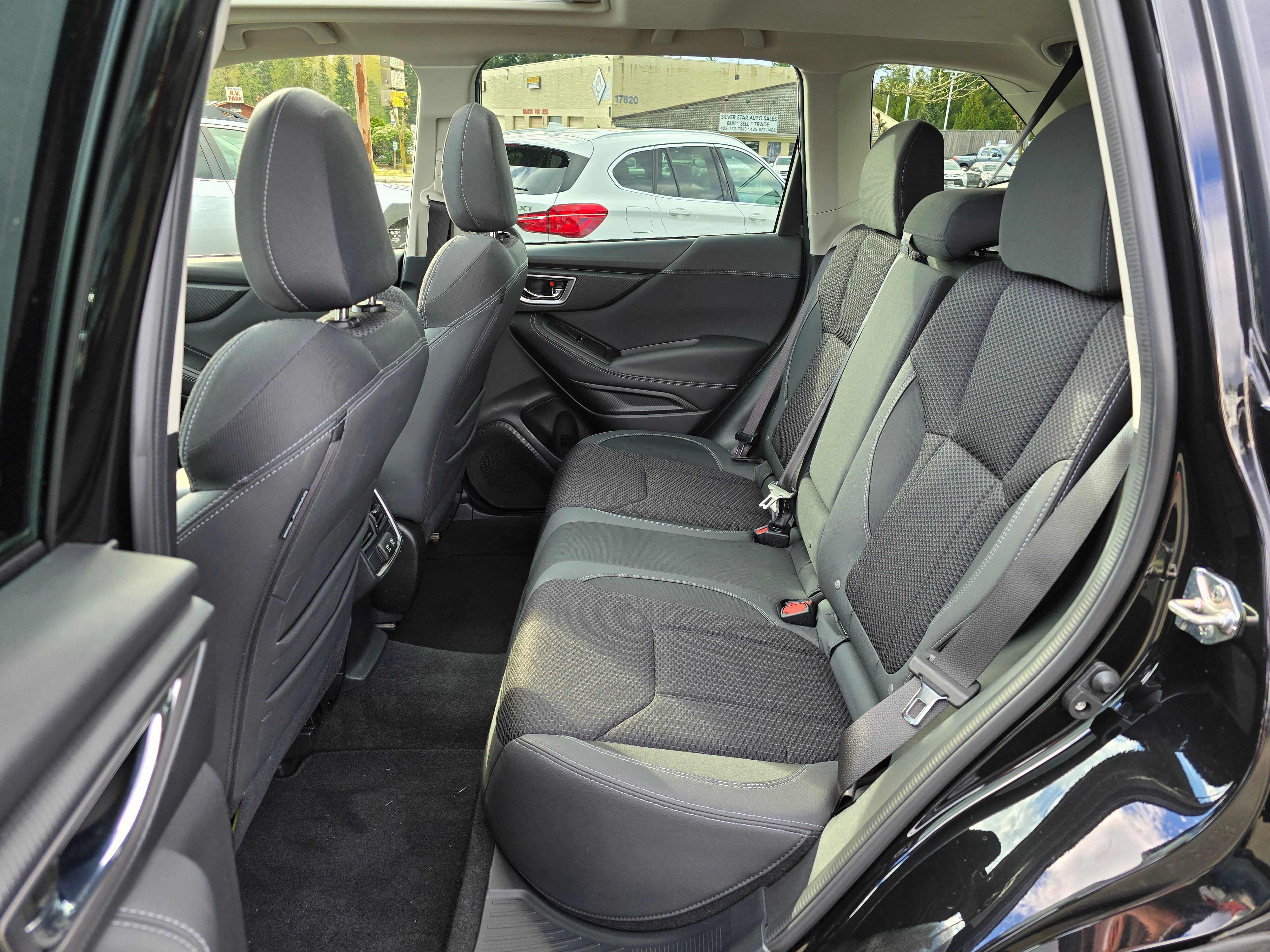 Used 2022 Subaru Forester Premium AWD/4WD image 16