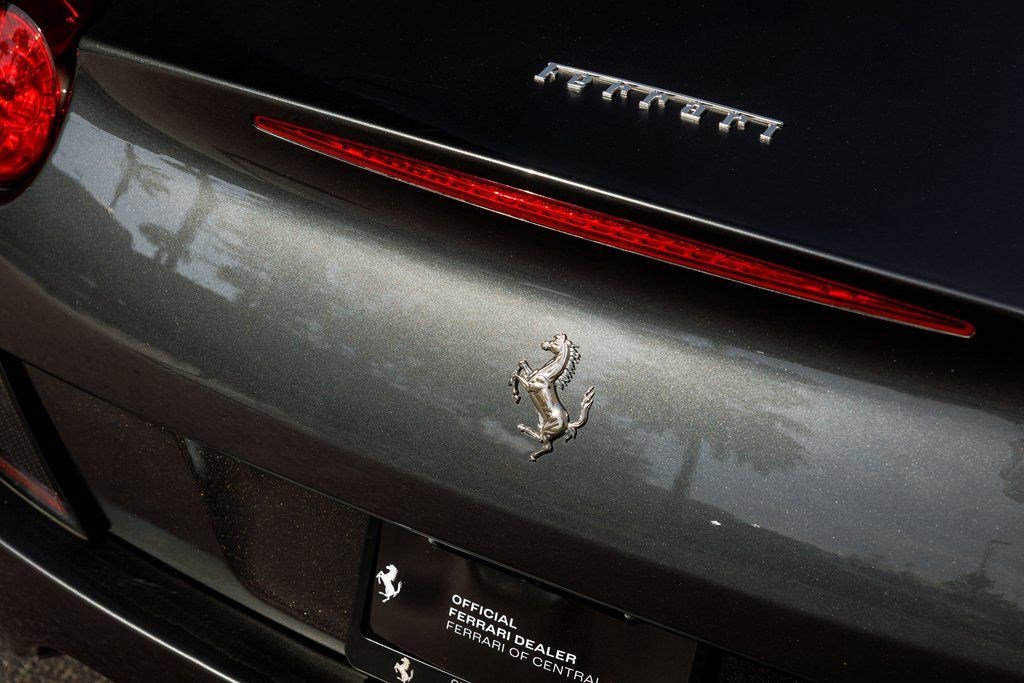 Used 2010 Ferrari California image 11
