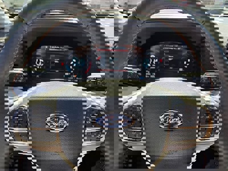 Used 2025 Ford Explorer Active w/ Active Comfort Package image 27