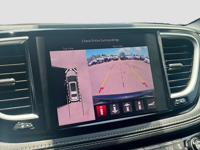 Used 2024 Chrysler Pacifica Limited w/ Uconnect Theater Family Group AWD/4WD image 15