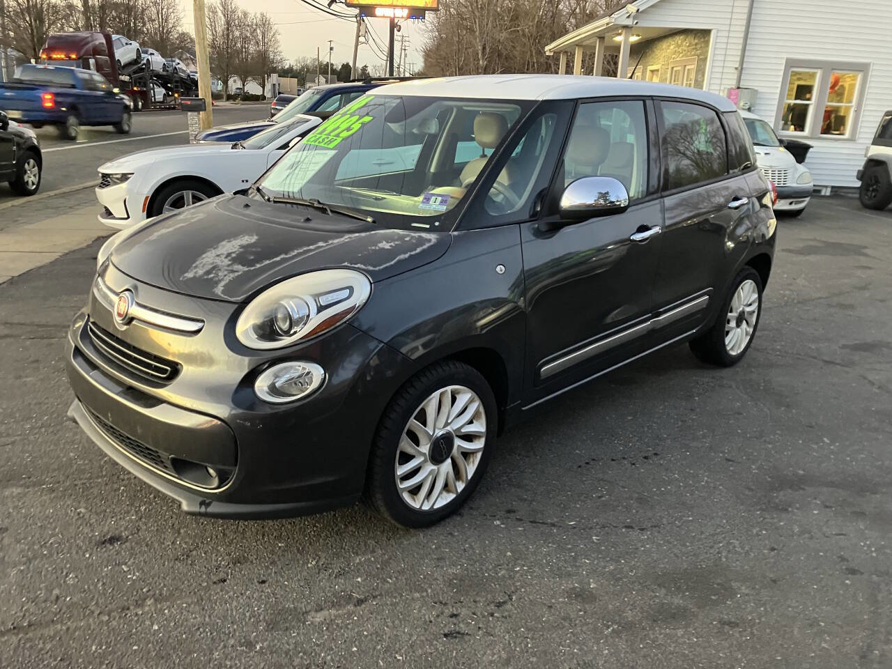 Used 2014 FIAT 500L Lounge image 3