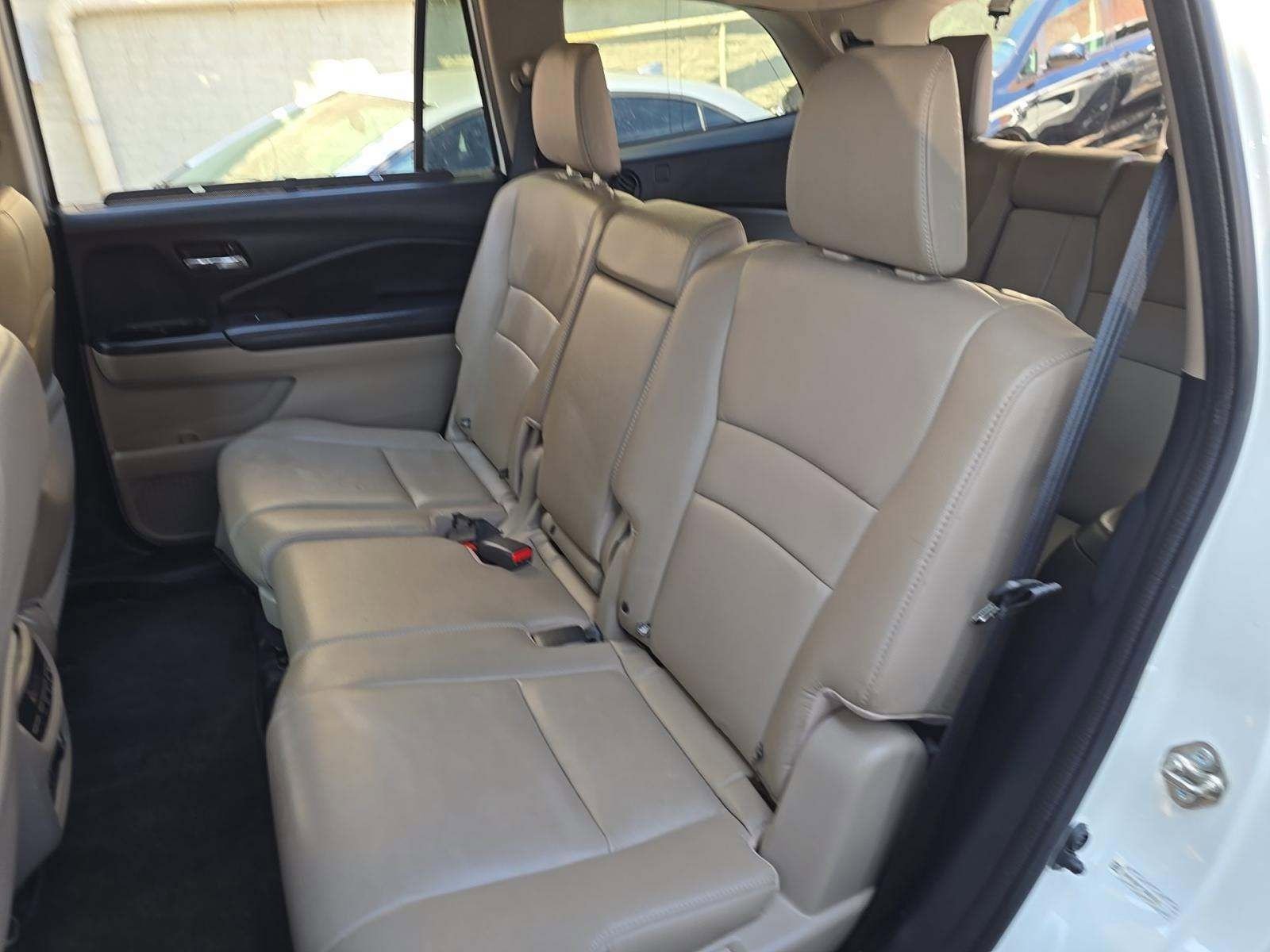 Used 2016 Honda Pilot Touring image 11
