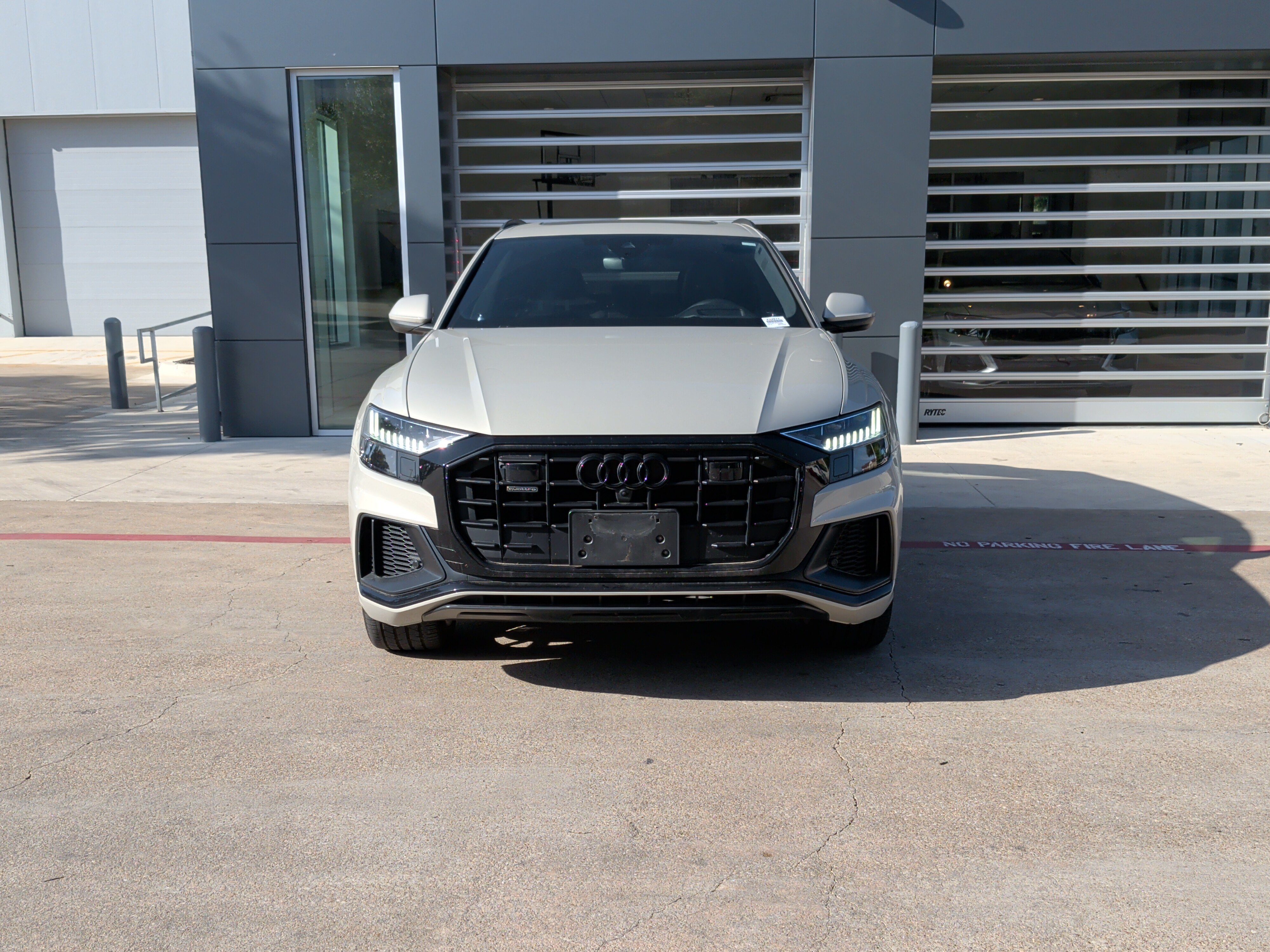 Used 2023 Audi Q8 Prestige w/ Prestige Package AWD/4WD image 3