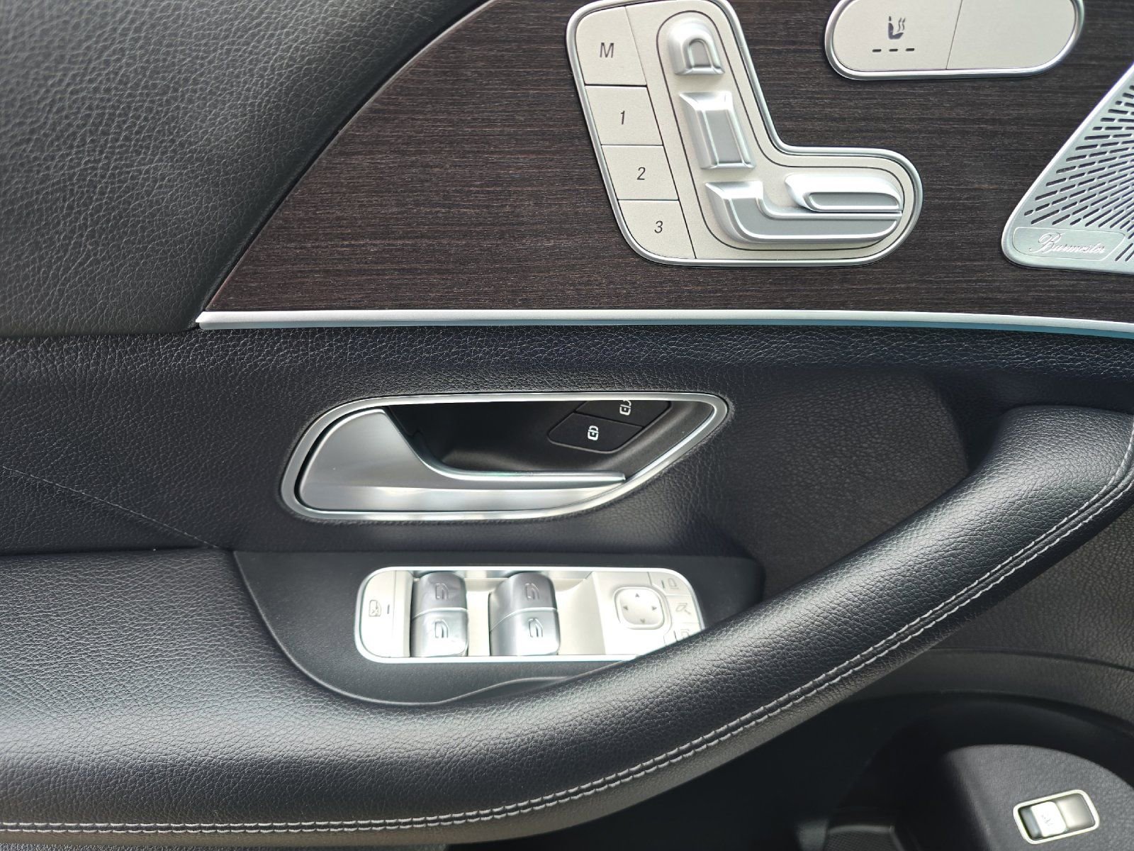 Used 2020 Mercedes-Benz GLE 350 4MATIC image 10