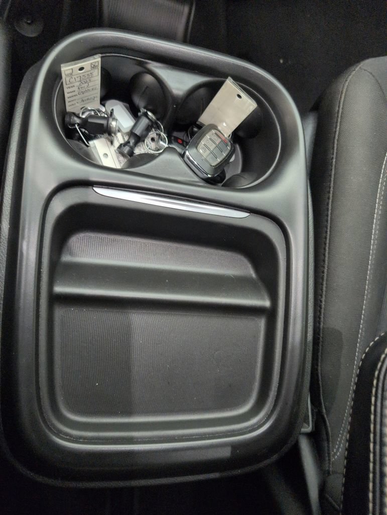 Used 2020 Chrysler Pacifica Touring w/ S Appearance Package FWD image 39
