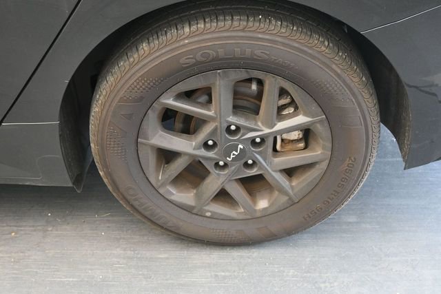 Used 2025 Kia K5 LXS FWD image 11