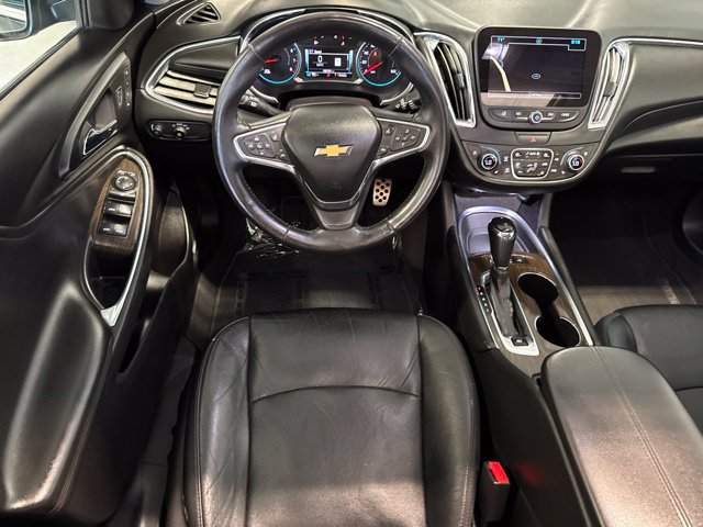 Used 2017 Chevrolet Malibu Premier w/ Premier Sun and Wheel Package FWD image 6