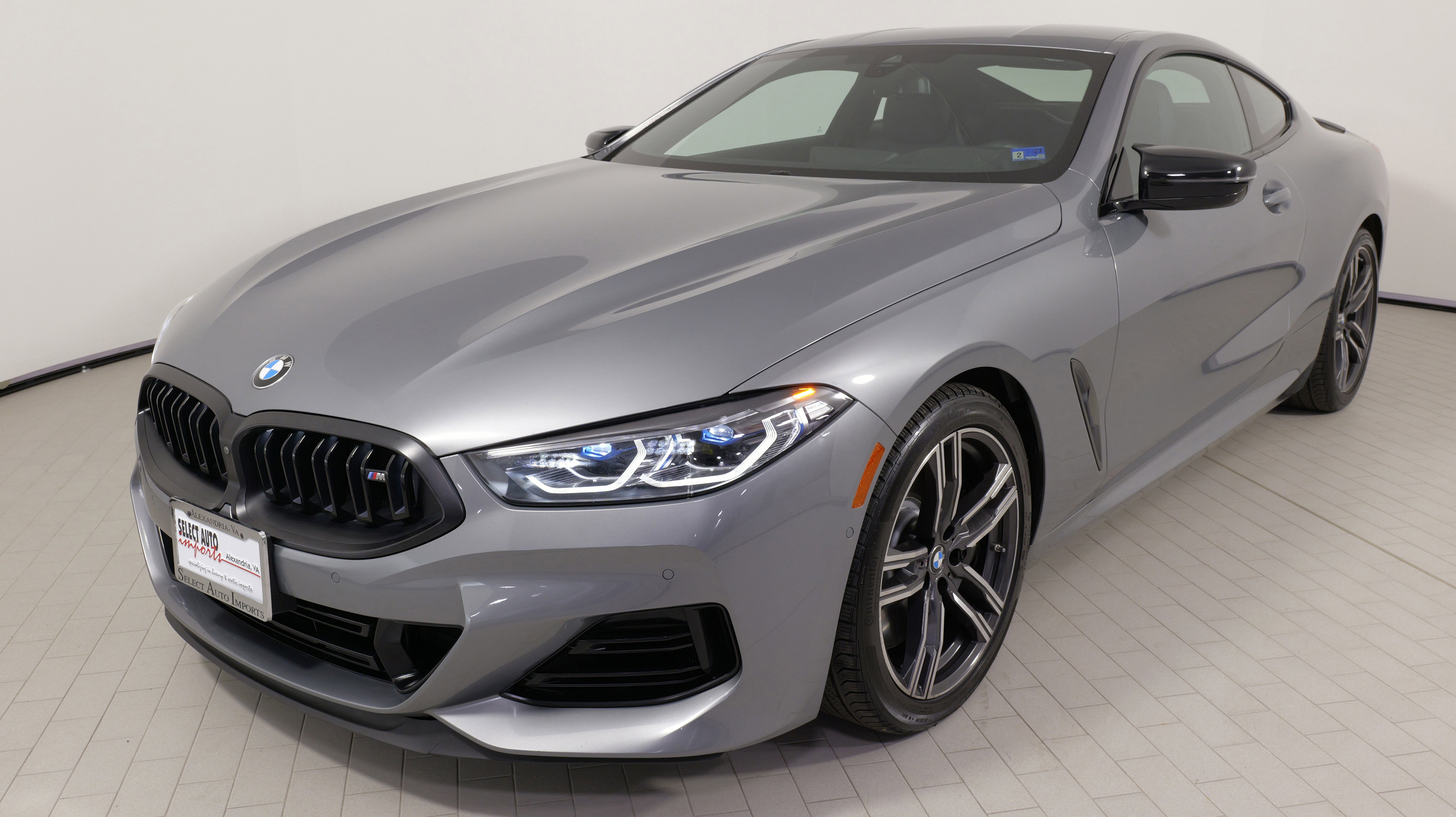 Used 2023 BMW M850i xDrive Coupe w/ Driving Assistance Package image 4