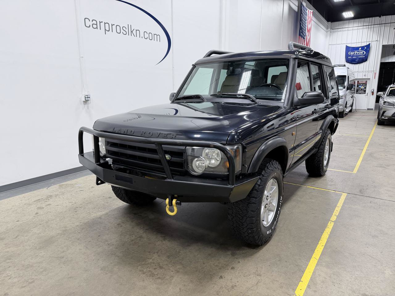 Used 2004 Land Rover Discovery S AWD/4WD image 3