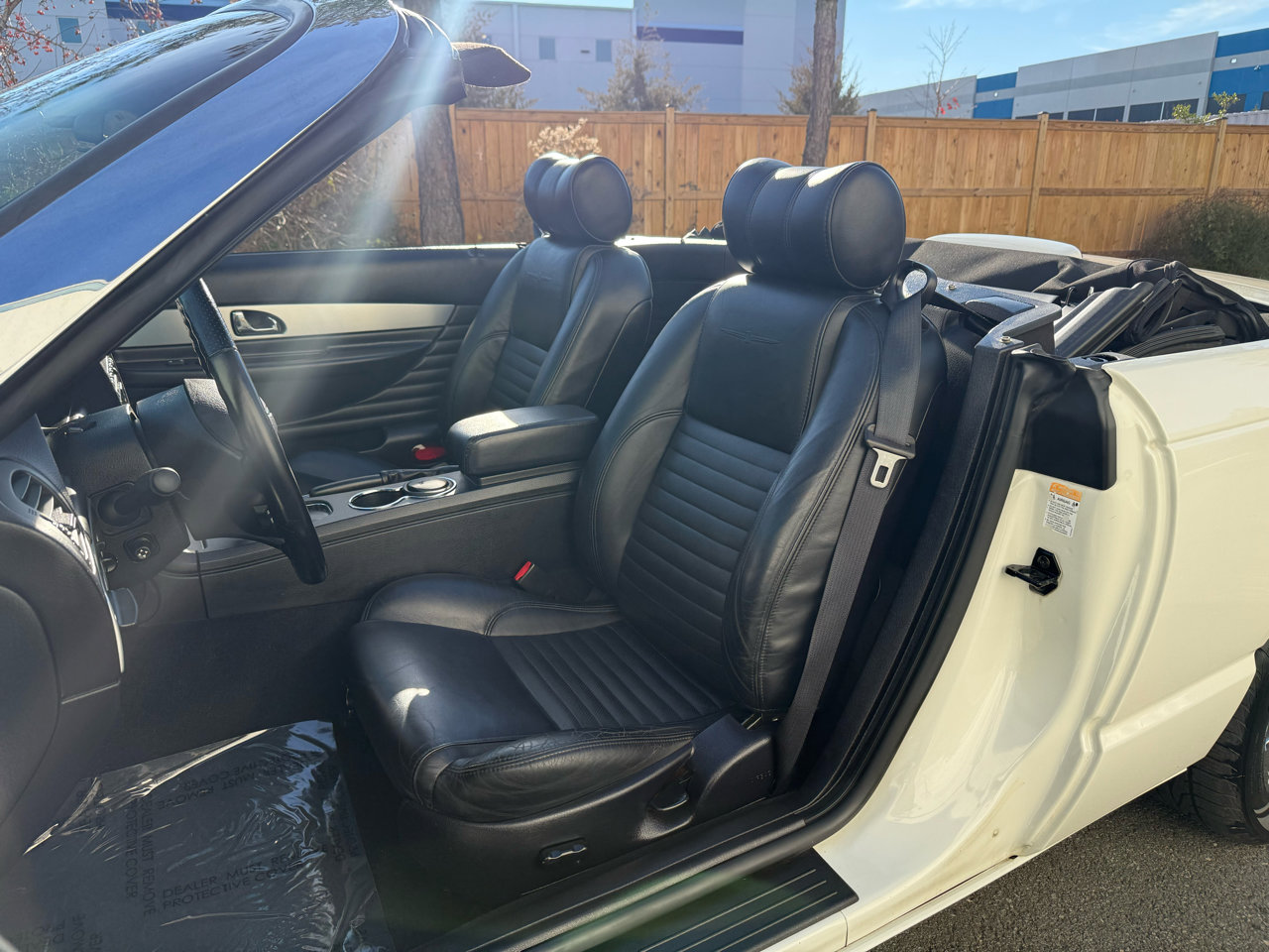 Used 2003 Ford Thunderbird image 22