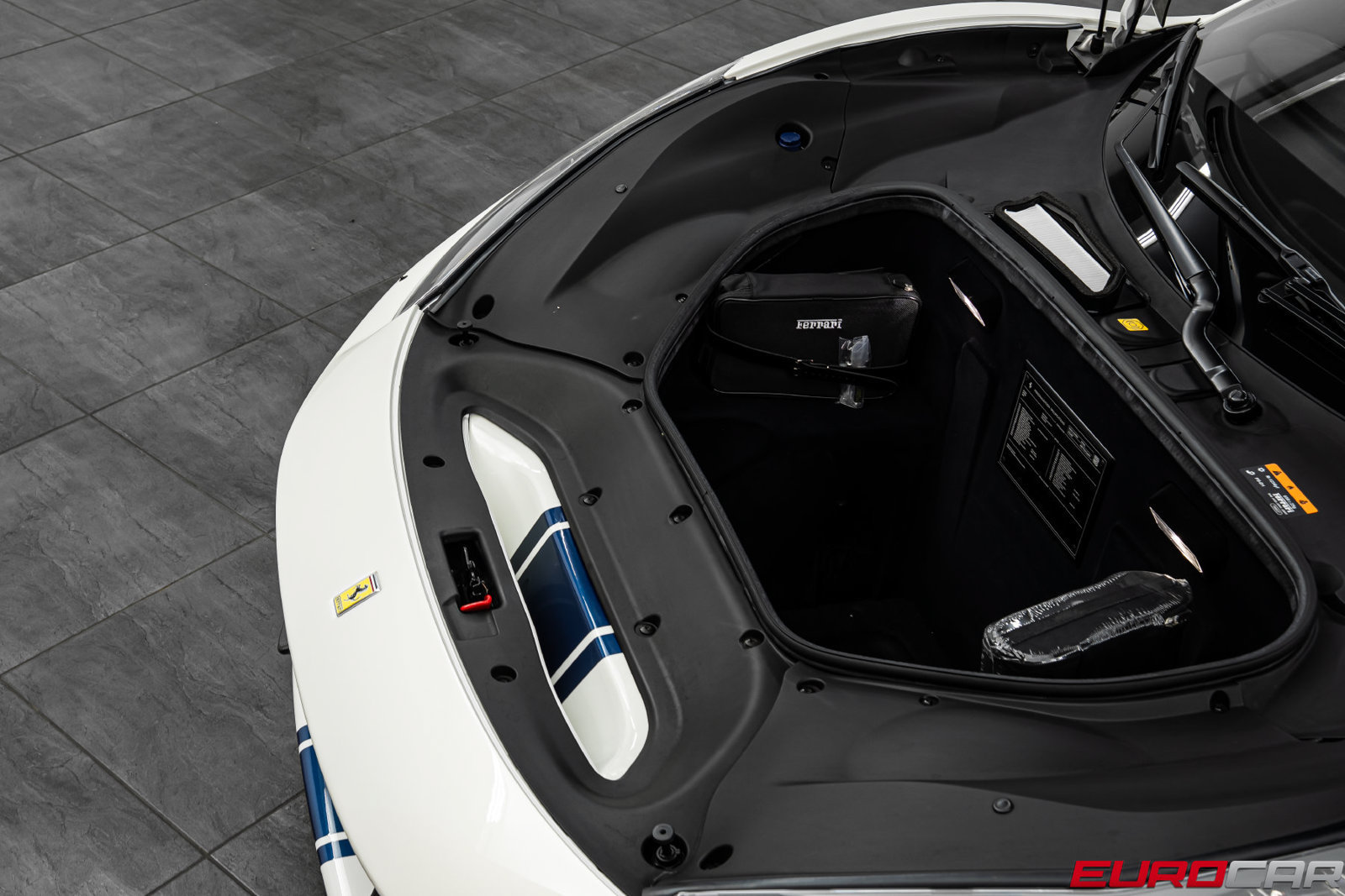 Used 2020 Ferrari 488 Pista Spider RWD image 12