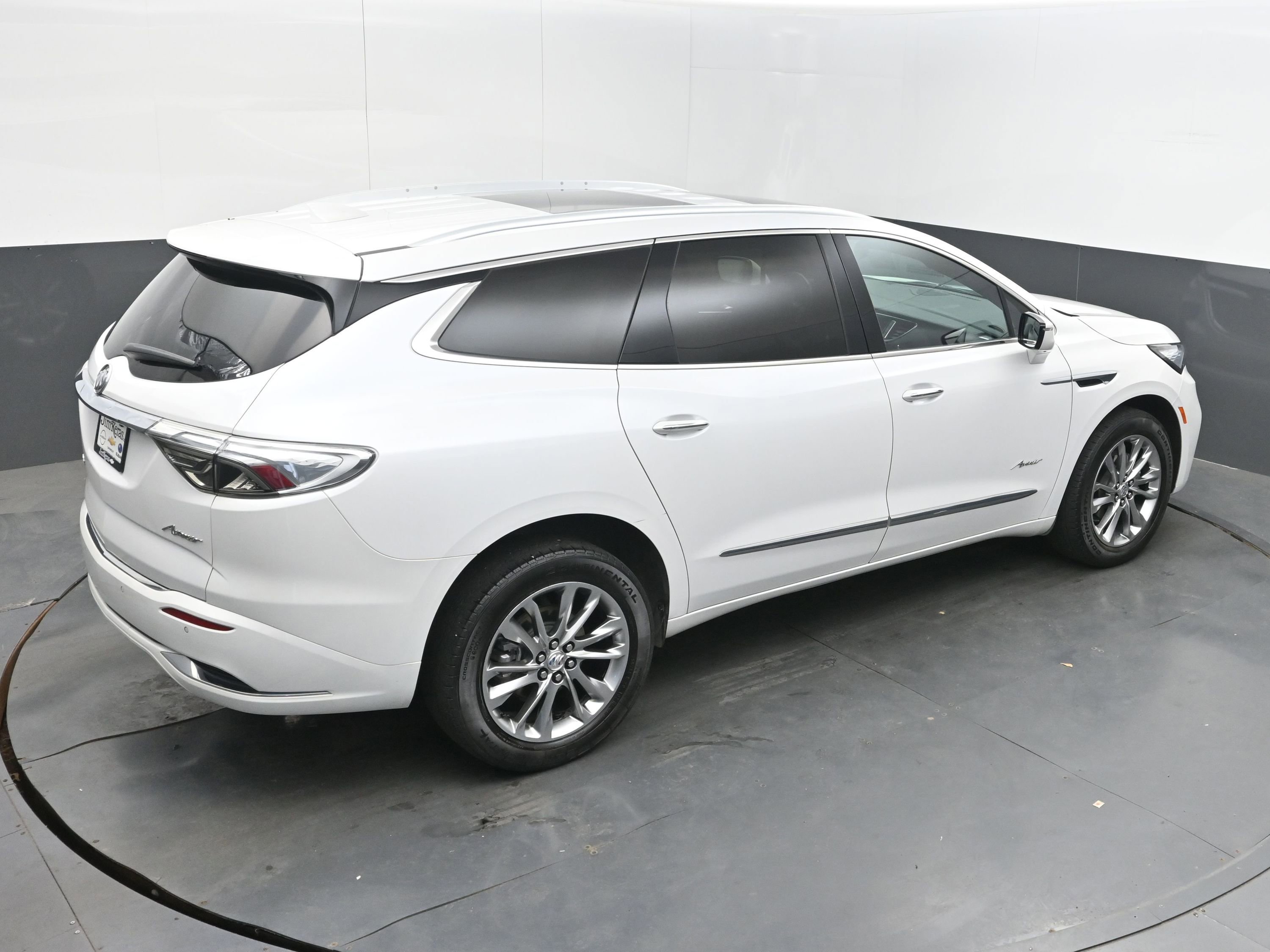 Used 2024 Buick Enclave Avenir FWD image 25