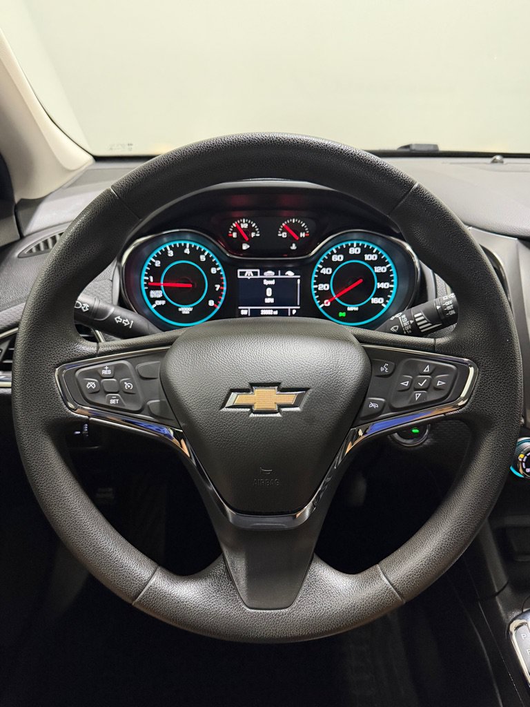 Used 2018 Chevrolet Cruze LT w/ Convenience Package FWD image 14